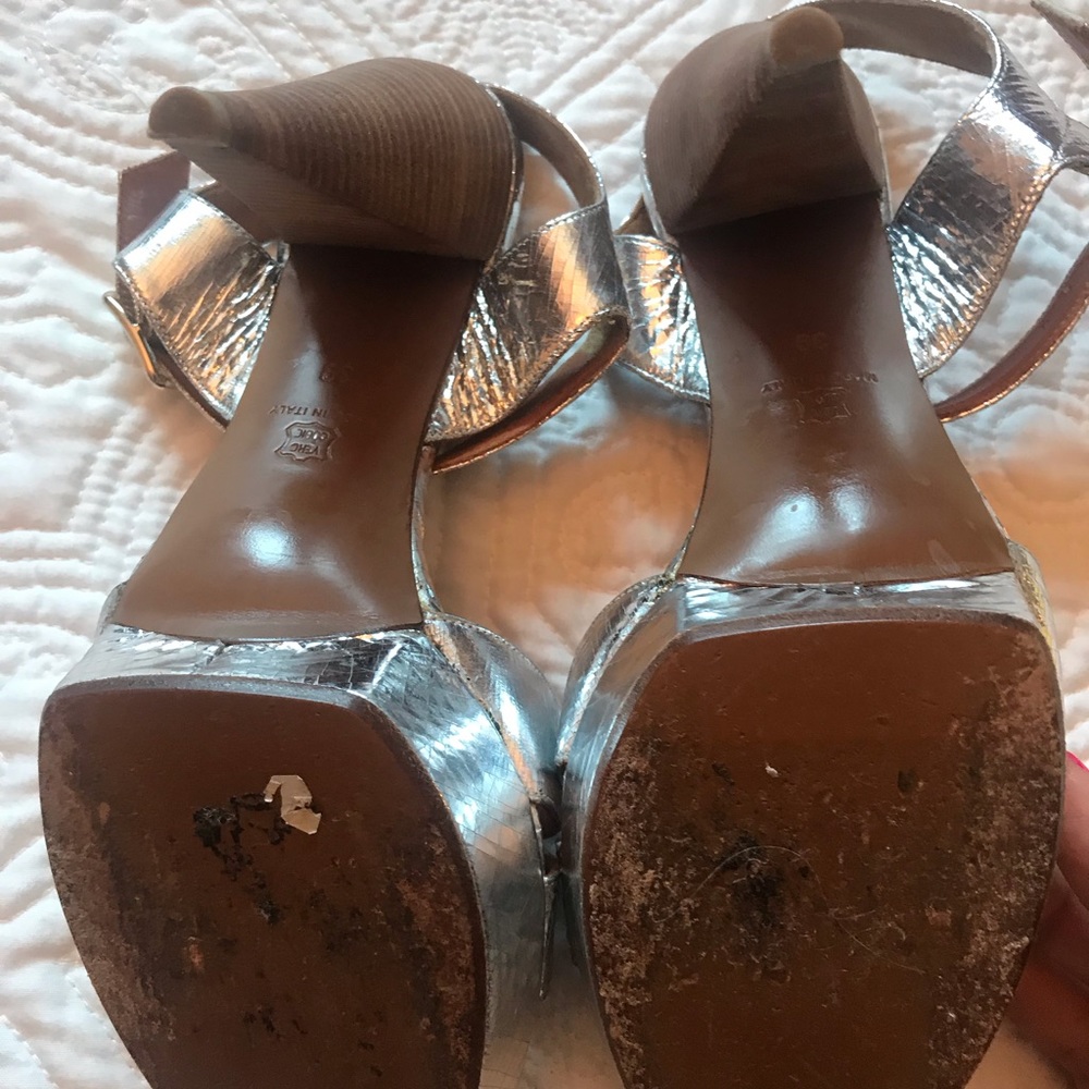Lanvin metallic cracked leather sandals - Picture 8 of 8
